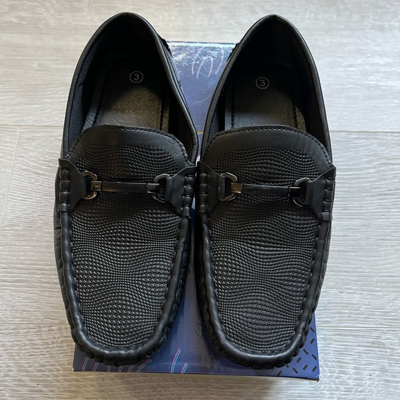 Other - Black loafers Casual Slip-On Moccasin Flats Boys Dress Shoes